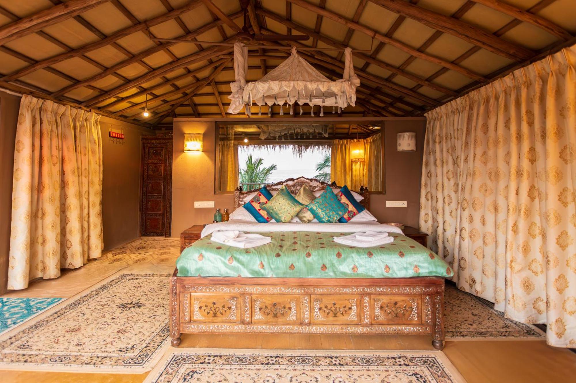 Dwarka Beach Resort Goa Cola Buitenkant foto