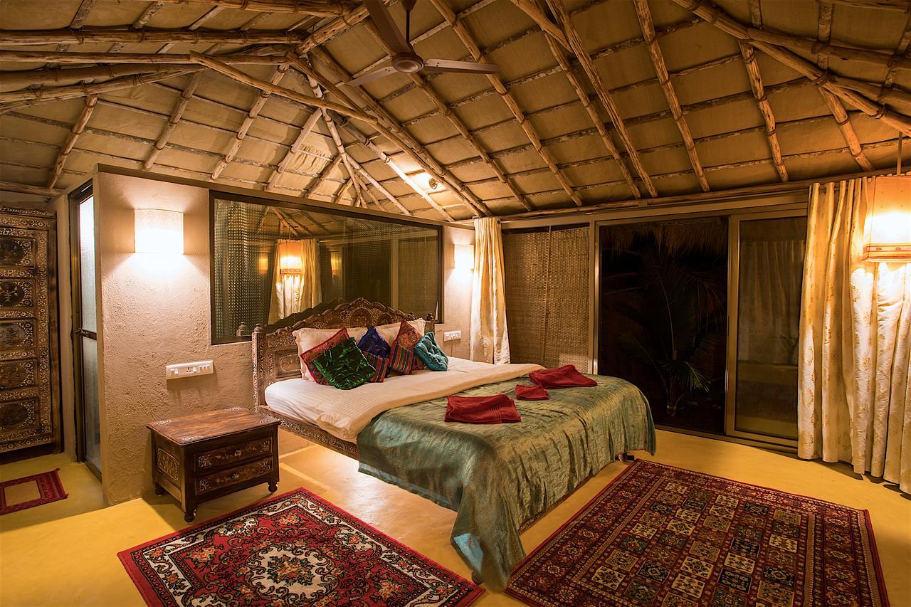 Dwarka Beach Resort Goa Cola Buitenkant foto