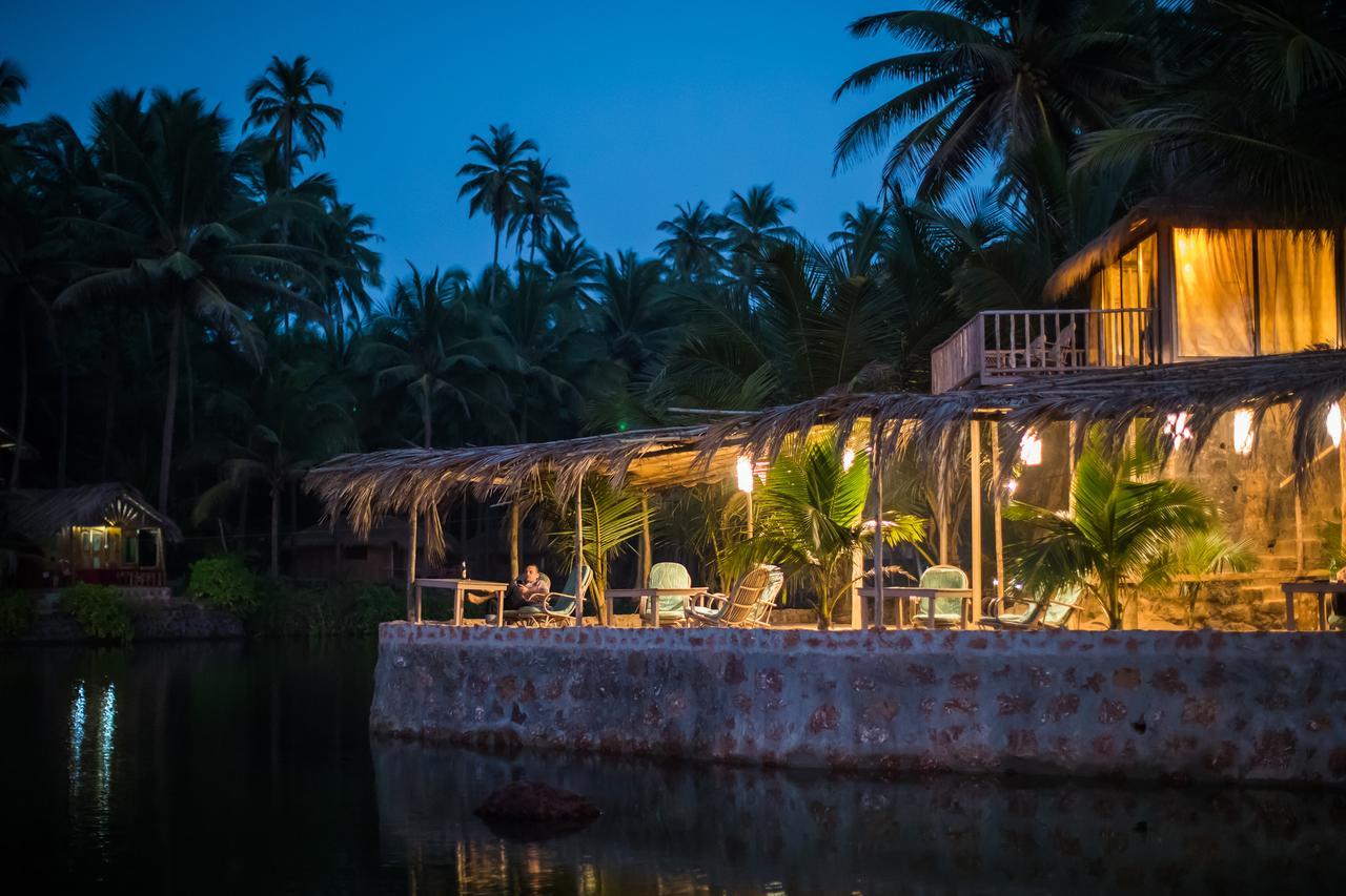 Dwarka Beach Resort Goa Cola Buitenkant foto